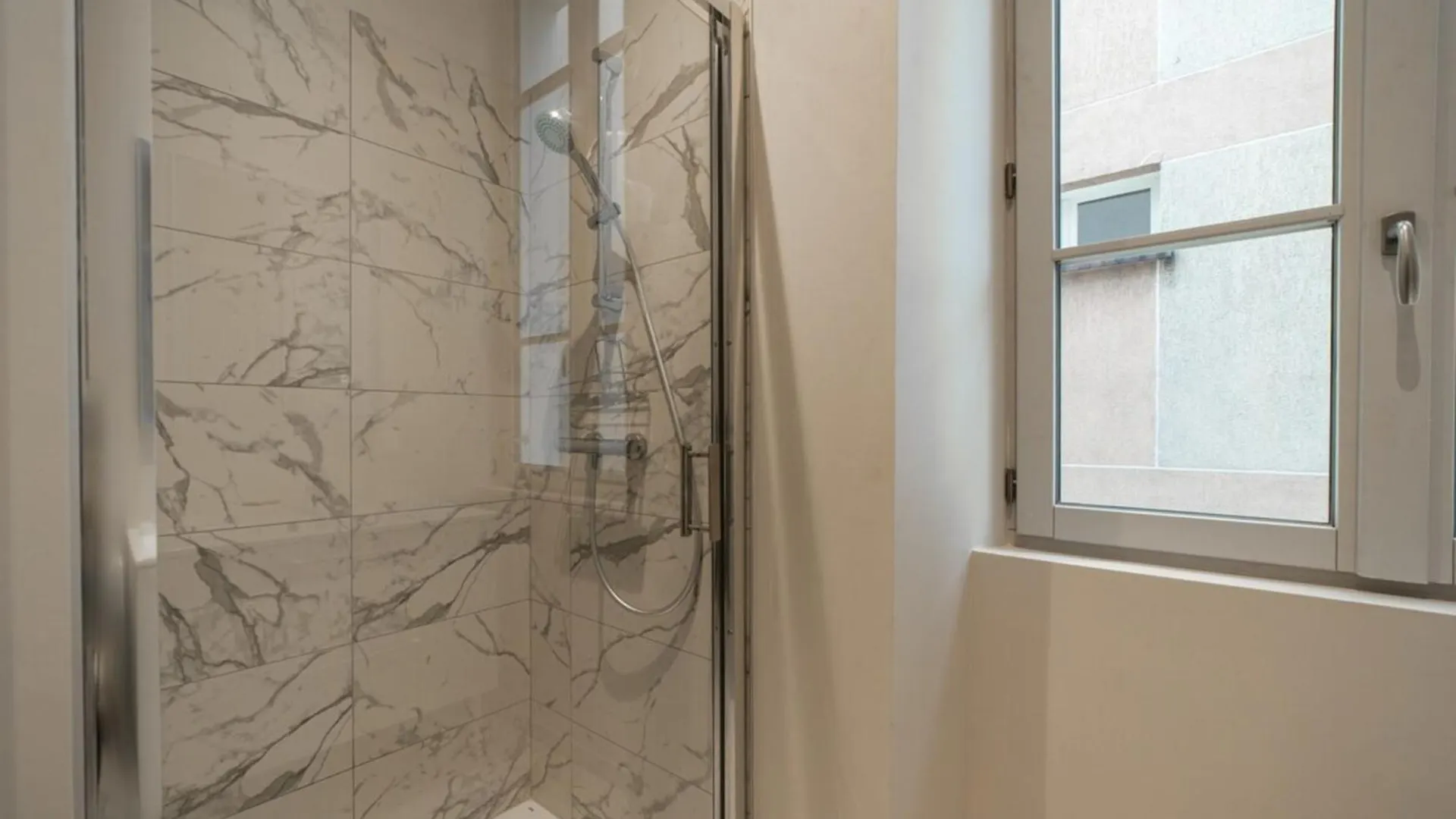 Kemp Furnished Flat Apartment Aix-les-Bains 0*,